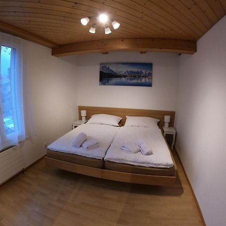 Fine&Pine Center Apartment Matten bei Interlaken Luaran gambar