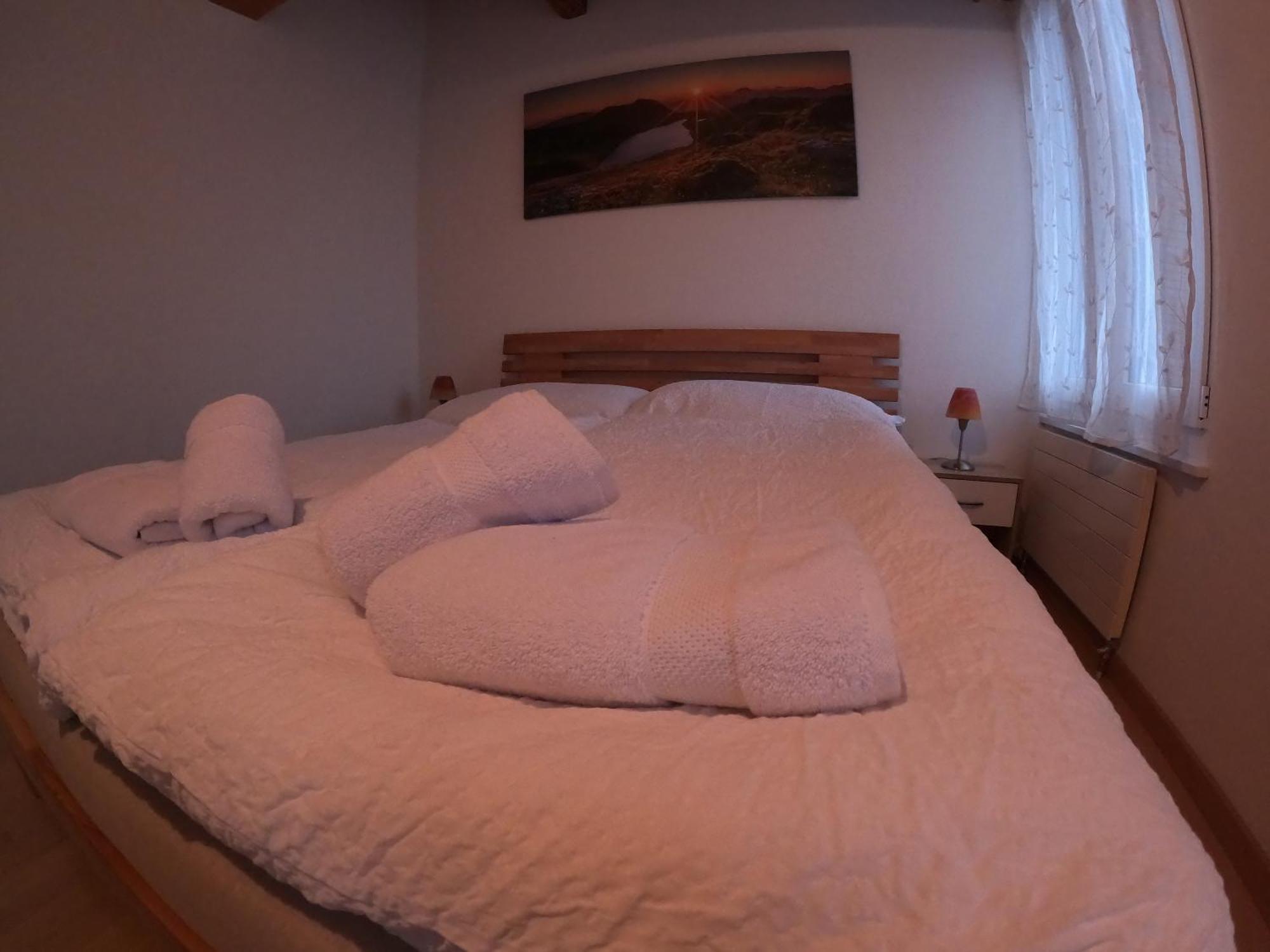 Fine&Pine Center Apartment Matten bei Interlaken Luaran gambar